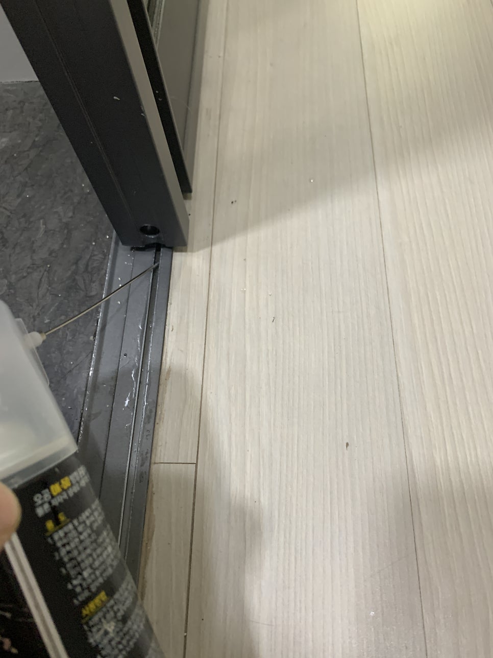 동탄 중문수리 뻑뻑한 바퀴수리