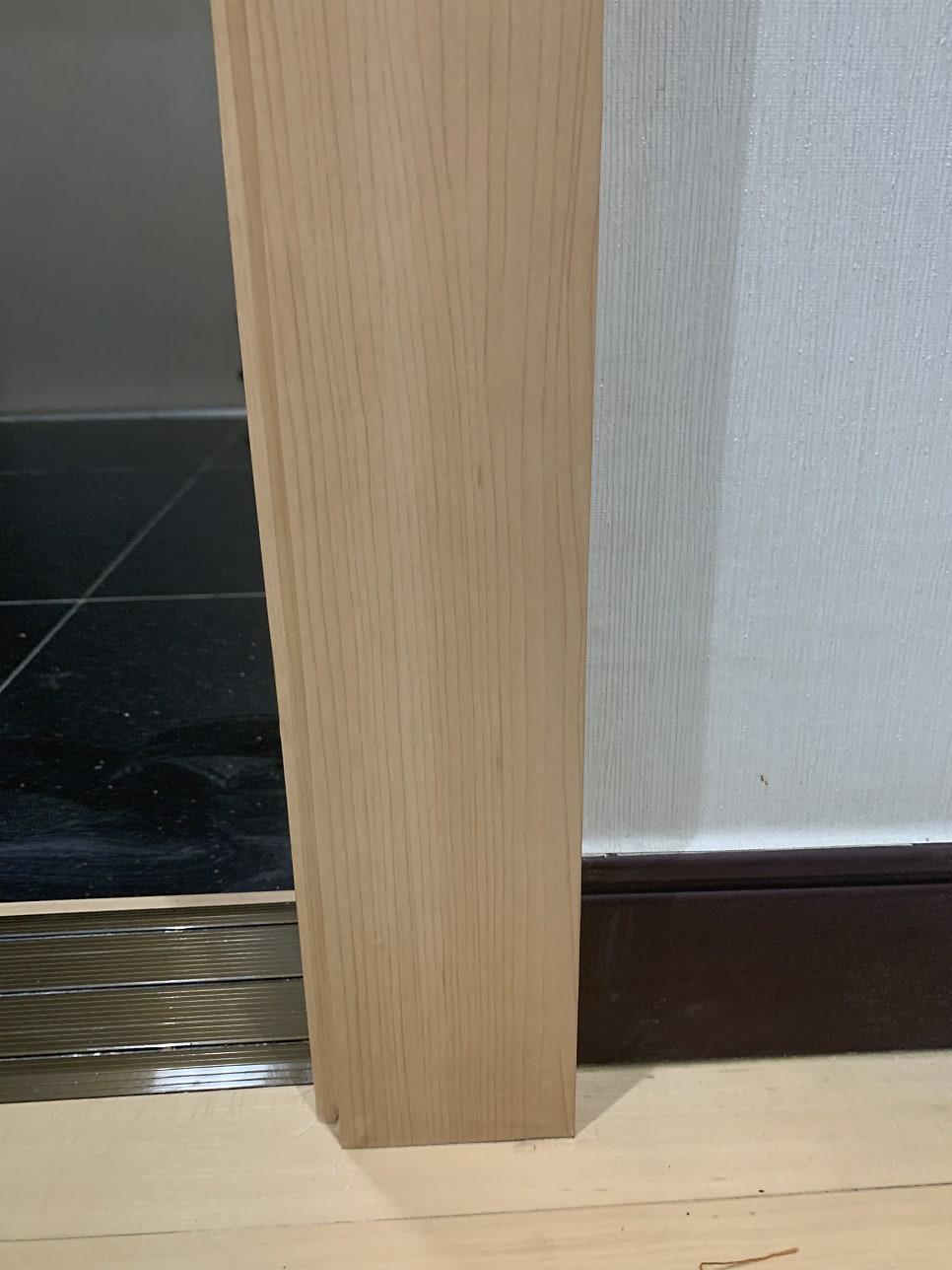 뜯어진 문틀시트지 보수복원전문