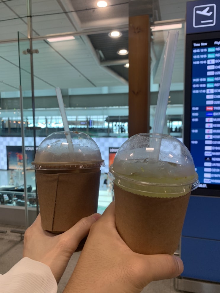  인천공항제1여객터미널카페 라떼킹 솔직후기