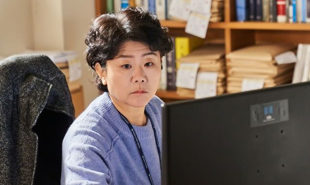 '낮밤그녀' 이정은, '<b>아없숲</b>'→'경주기행'·'좀비딸'...쉼 없이 온다!