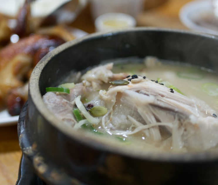  너무 뜨거운걸 자주 먹으면 치아가 약해지나요? 뜨거운 음식 먹을때 특히 더 아프면?