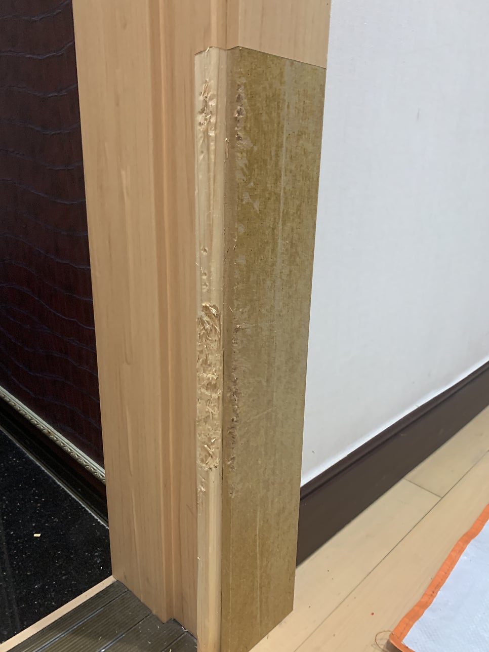 뜯어진 문틀시트지 보수복원전문