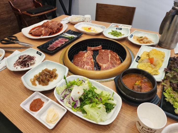  아리랑숯불갈비 상차림
