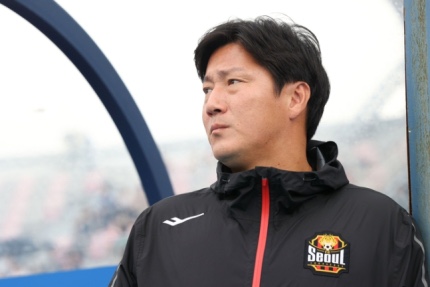 FC서울 <b>김진규</b> 전력강화실장... 오르던 박건하, <b>김동진</b> <b>코치</b>와 함께