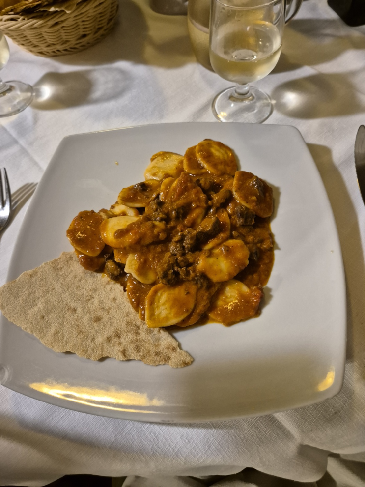  [사르데냐 알게로] Al Vecchio Mulino (동굴같은 분위기에 전통 피자와 파스타가 유명한 현지인 맛집 / 사르데냐 여행)