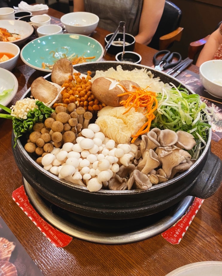  광교: <건강밥상 심마니 광교점> 보양식으로 가족모임하기 좋은 식당 방문후기