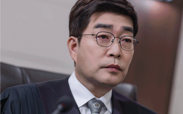 소름돋는 연기장인 손현주 <b>김명민</b> <b>유어</b>아너원작 <b>유어</b>아너 뜻... 