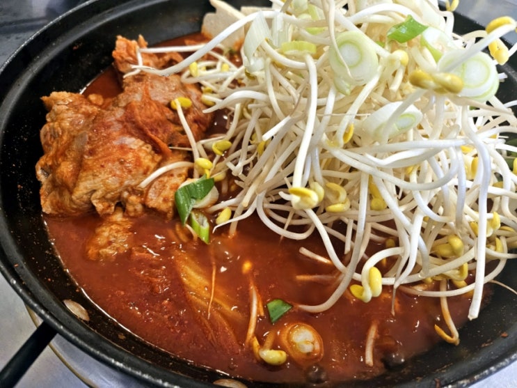  [군포/금정] 산본시장 백채김치찌개에서 맛도리 점심