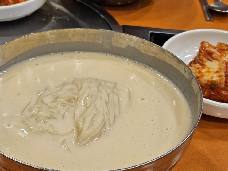  겁나 맛있는 콩국수집 그런데 겁나 비싼... 시청역 진주회관 후기