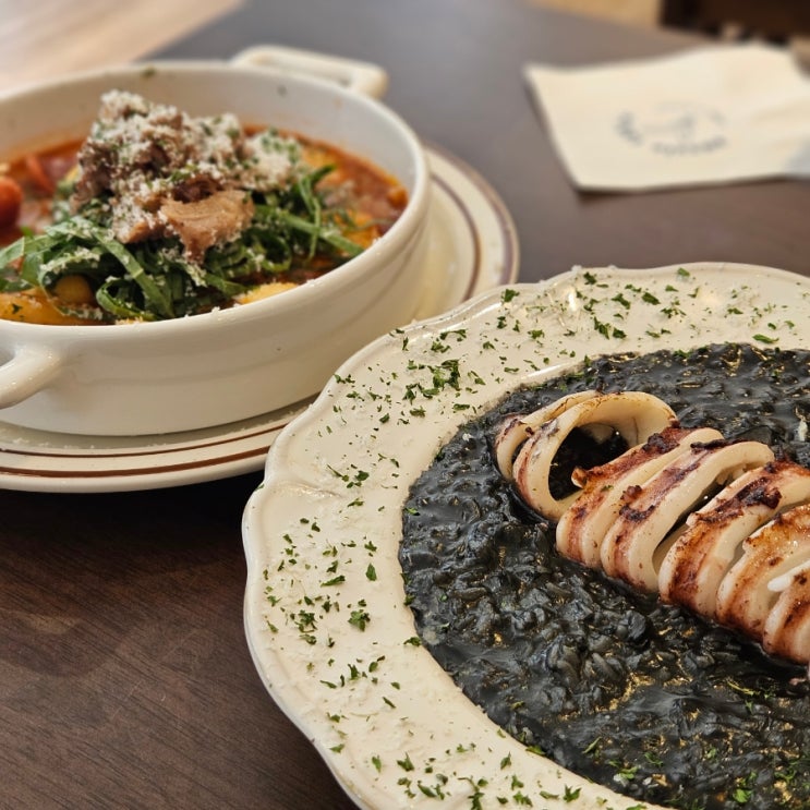  부산 해운대 분위기 좋은 신상 맛집 브런치 카페 오지테이블 해리단길점