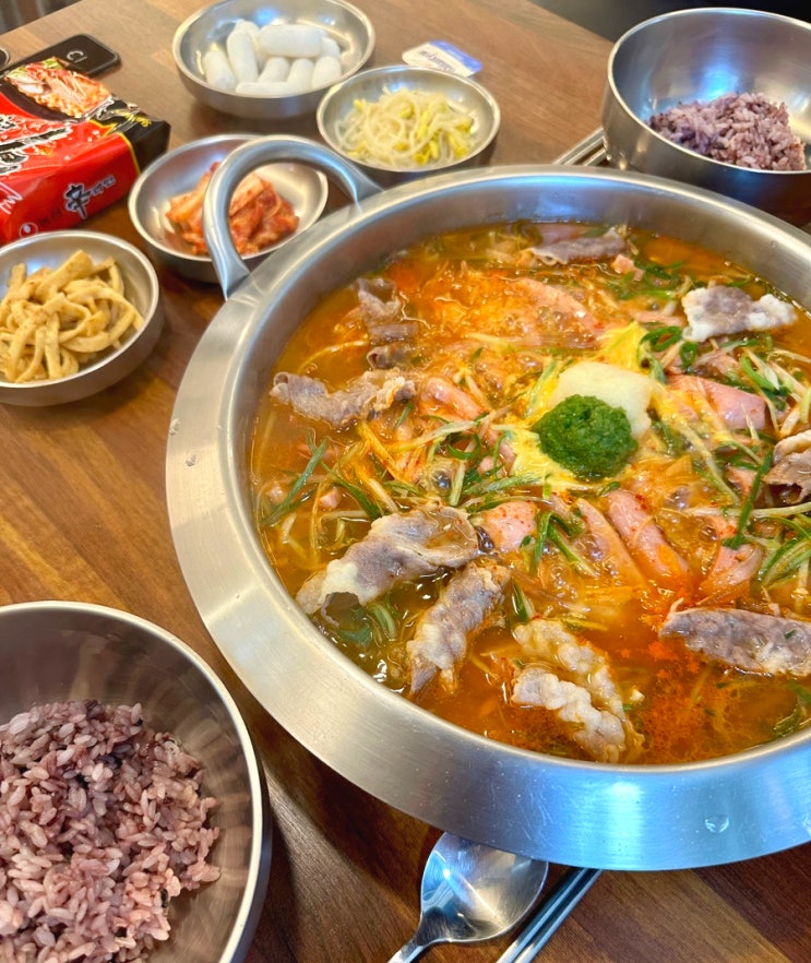  수원 아주대 부대찌개 맛집 : 푸짐하고 가성비 점심 손군부대찌개
