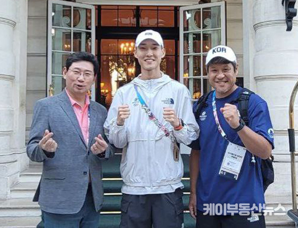 이상일 용인특례시장, <b>높이뛰기 우상혁</b> 선수와 조찬 함께 하며... 