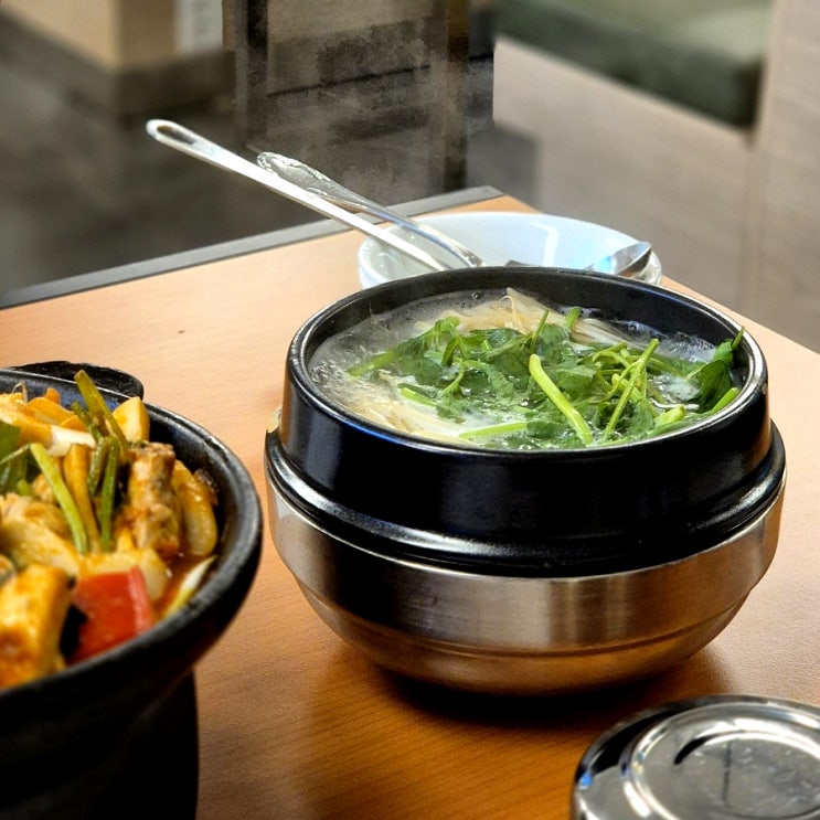  청담동 밥집 복이오복국 해장으로도 굿
