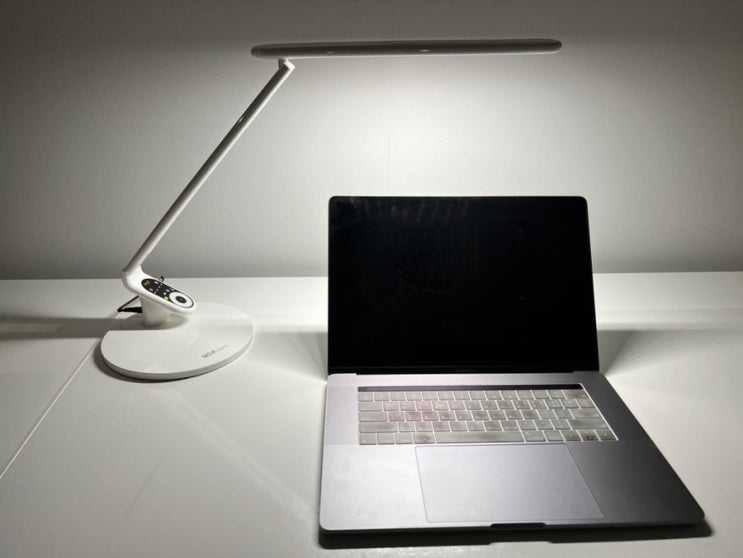  다양한 모드와 친환경 LED로 눈 건강 지키기: 모아라이트 KL-720E 사용기