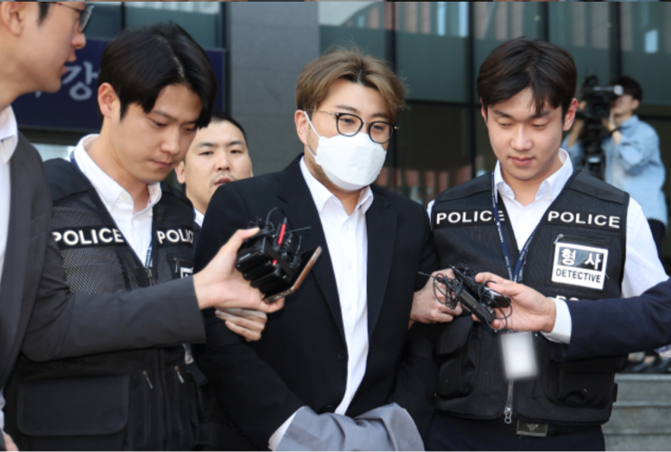 “<b>김호중 방지법</b>” 발의 의원들에 팬들 격렬 반발…<b>낙선운동</b> 예고