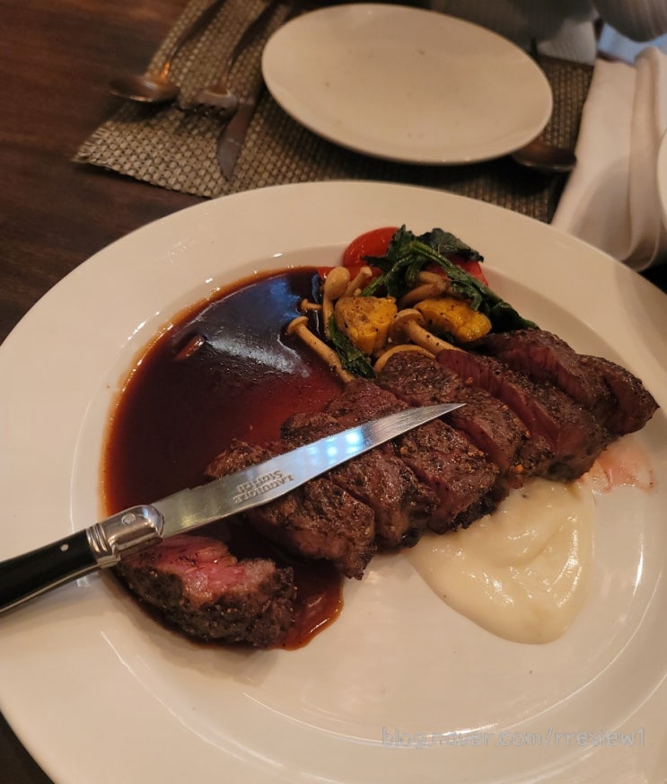  [연남/홍대맛집추천]분위기 좋은 레스토랑 빌라 더 다이닝 솔직리뷰(친구돈산)