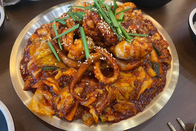  수성구 신천시장 범어동 맛집[대한옥 국밥&직화낙지]본점::메뉴추천 불맛 낙지볶음