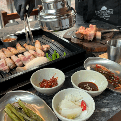  합정역 고깃집 구워주는 삼겹살 깃뜰