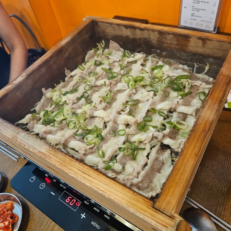  담백한 소고기 편백찜이 맛있는 내돈내산 편백집 아현역 맛집