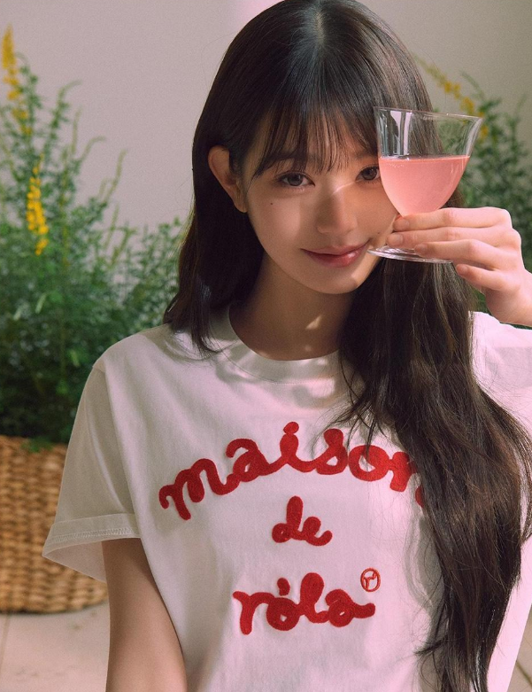  주말 여자 데이트룩으로 3만원대 가성비 제대로인 기본티 로라로라 반팔 티셔츠 코디 추천 w. 장원영