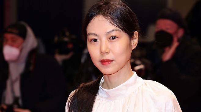 <b>김민희</b>, 로카르노국제<b>영화</b>제 <b>최우수연기상</b> 수상