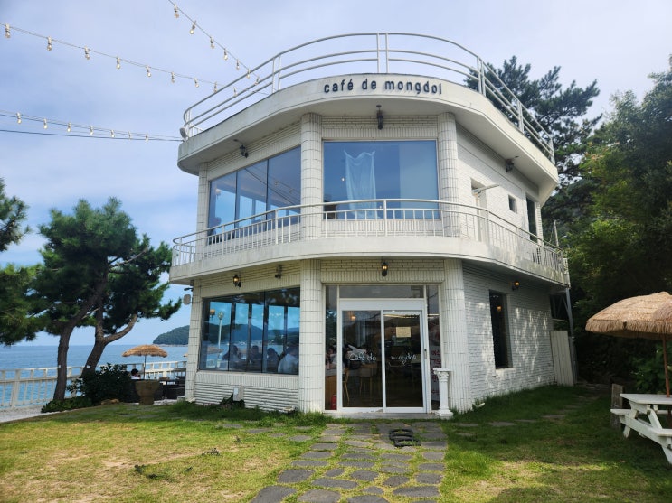 여수 돌산 뷰 좋은 카페 카페드몽돌