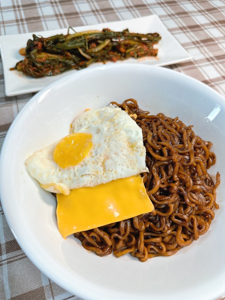  짜파게티 더블랙 건면 다이어트 칼로리 낮은 귀인 짜계치 레시피