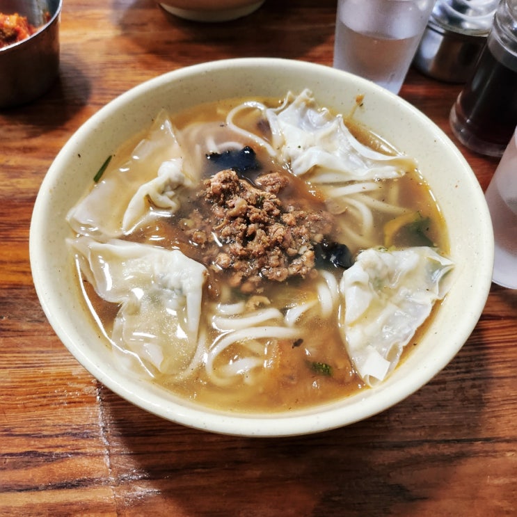  명동교자 본점 분점 칼국수 맛집 포장 주차 웨이팅 정보