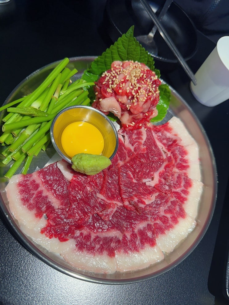  수원인계동 술집 차돌박이 육사시미 잊을 수 없는 맛