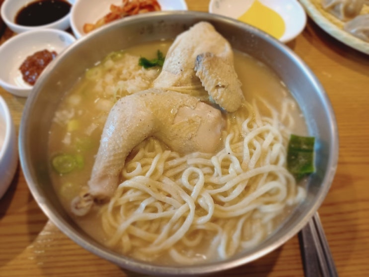  대구 동구 동대구역 주변 몸보신 삼계탕 맛집 현풍닭칼국수 신천점