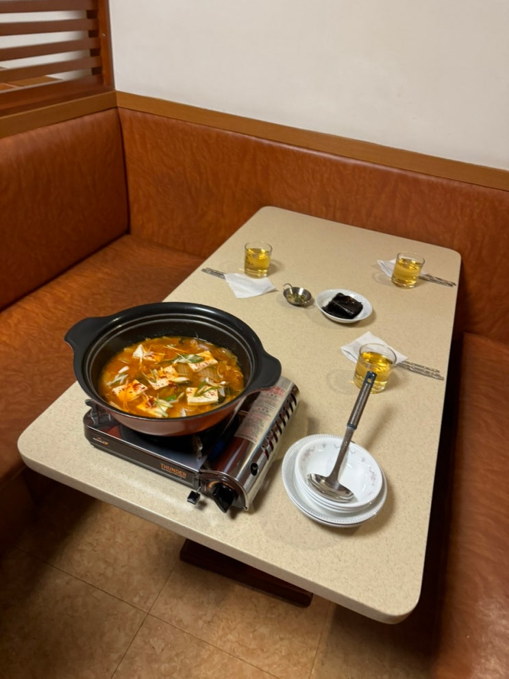  [여의도 솔 김치찌개 수제비] 40년 업력 김치찌개 파는 술집 예약필수 허영만 백반기행 맛집