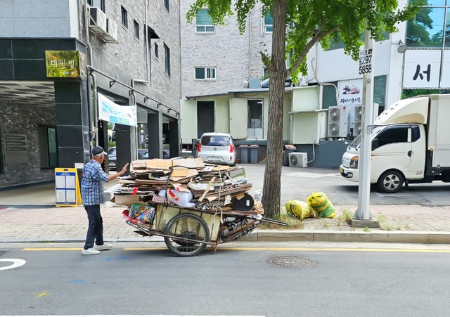 독거노인 급증 속 고립·고독사 갈수록 늘고 있다 독거노인 급증 속 고립·고독사 갈수록 늘고 있다