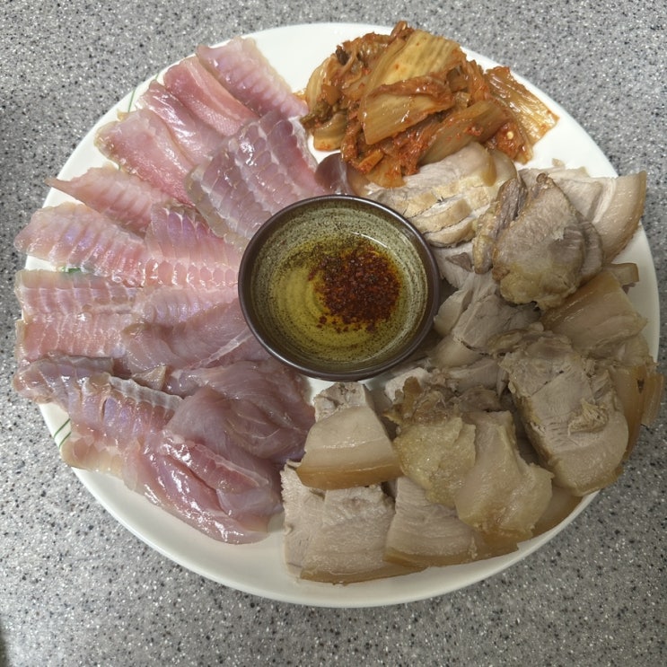  홍어바다 국산 참홍어 250g 홍어삼합 초심자 도전기