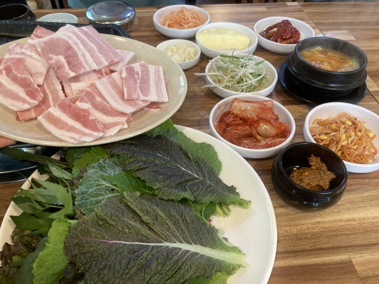  [강동구 암사동 맛집 추천] 냉삼겹과 쌈채소가 푸짐한 암사역 주변 맛집 설옥쌈밥냉면(+주차정보,가족모임 식당으로 추천]