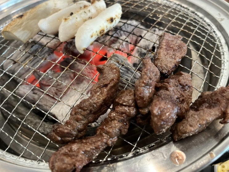  문지동 고기집 추천 맛있는 소갈비살의 매력 숯불구이실 방문 후기