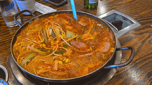  충북 옥천 부대찌개 맛집 [의정부 부대찌개&배부른 생오리] 어묵이 특별한 집