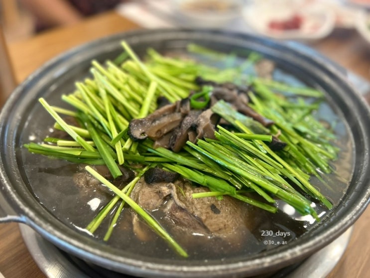  청라 보양식 한울능이백숙, 깔끔하고 부드러운 오리백숙