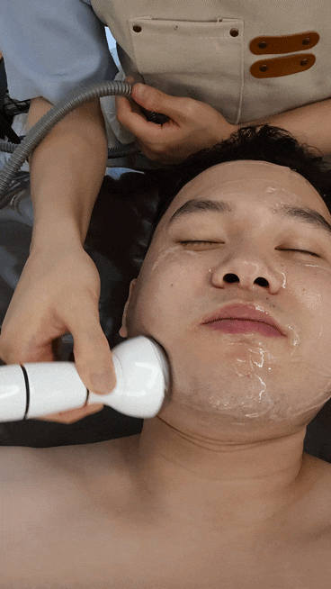  대구 대봉동 건들바위 역 근처 피부 관리 받는 남자 얼굴 윤곽 후기