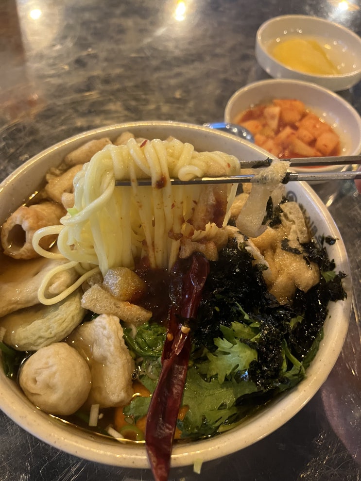  헤헤 오늘도 한식 뷔페 / 한신우동에서 어묵우동 매운맛에 한 잔 /  개신해장국에서 해장 / 빽다방 내꺼내먹해야 돼!