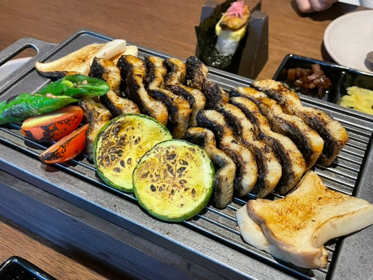 [신림장어 보라매맛집] 가족모임 장소 추천 룸식당 장어구이 맛집 '마담풍천 보라매' - 재방문의사 100%