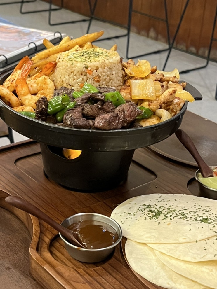  영등포구청역 멕시코 음식 맛집 맥주 마시기 좋은 타코박스
