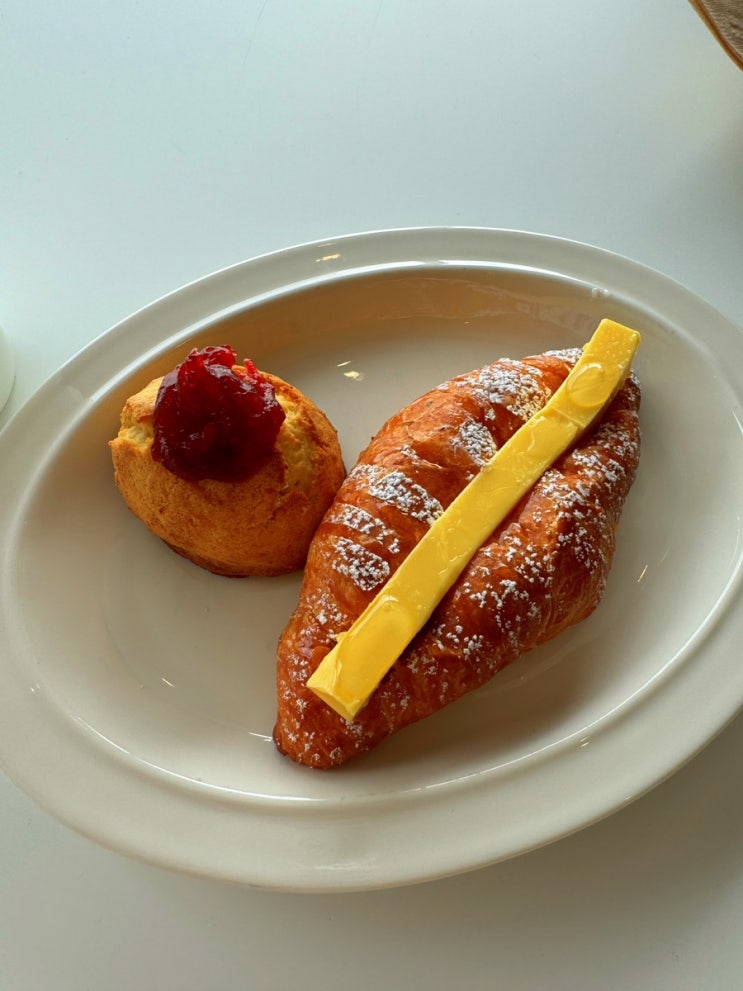  안산 오이도 오션뷰 카페 베이커리 맛집 투슬로우커피