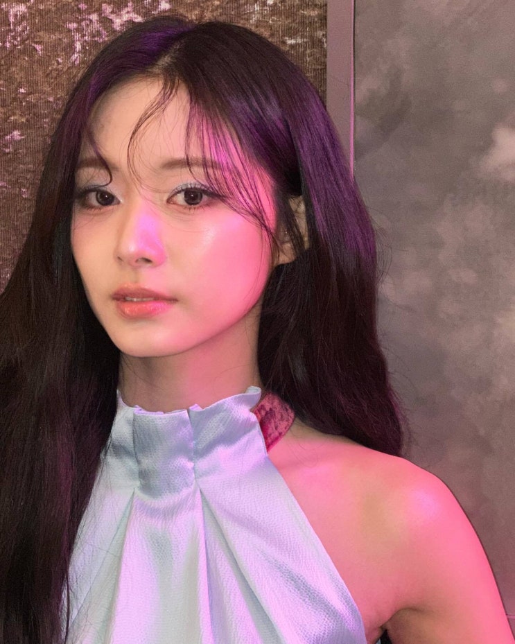 <b>쯔위 솔로 데뷔</b>! 9월 6일 데뷔 확정! 트레일러 컨셉 포토 총정리!