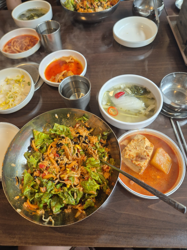  [강남구 삼성동] 성북동청국장 (육회비빔밥에 청국장 리필까지, 고약하지 않고 마일드한 한우청국장)