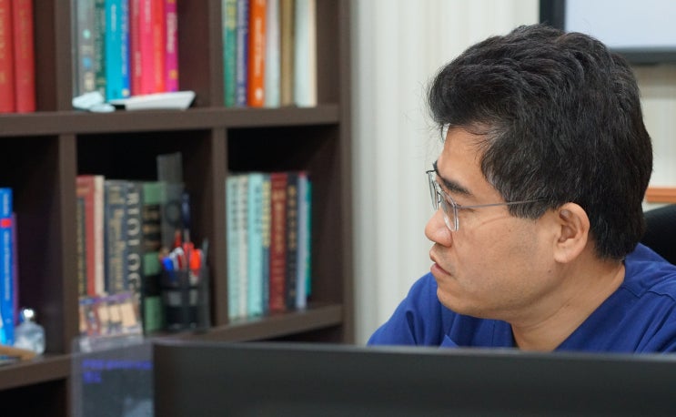  상동역요로결석, 혈뇨 걱정을 덜고 복통 치료도 잘하는 소사동인근비뇨기과는?