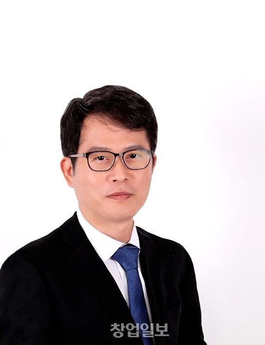 <b>조국혁신당</b>, <b>류제성 변호사</b> 인재영입...‘차세대 노무현’