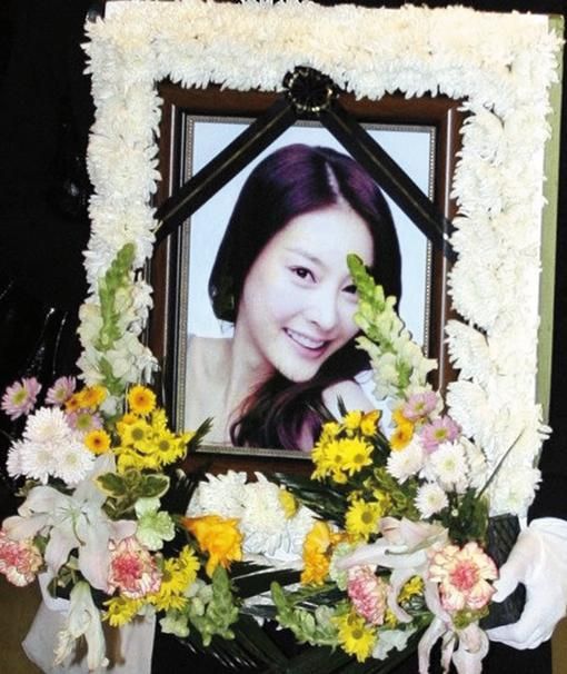 故<b>장자연</b> 전 소속사 대표, '<b>위증</b>혐의' 징역1년6월 선고... 