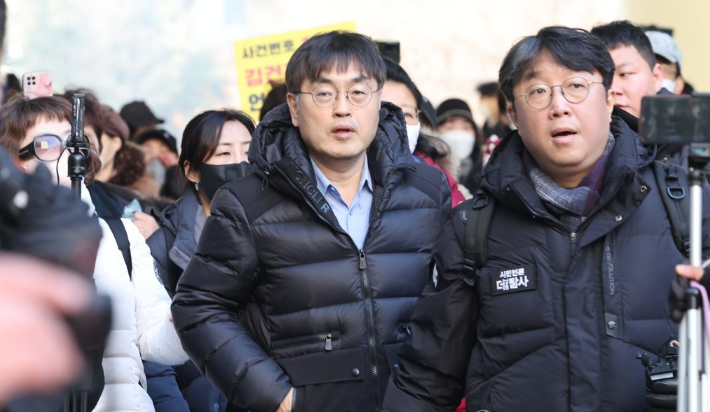 법정 증언 "한 번도 윤석열 <b>대통령</b>과 <b>한동훈 대표</b> 본 적 없어"