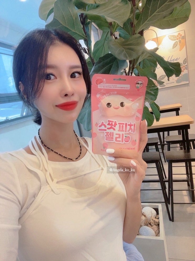  먹으면 에뻐지는 젤리 모아블렌드 스팟피치 젤리 이너뷰티 챙겨요