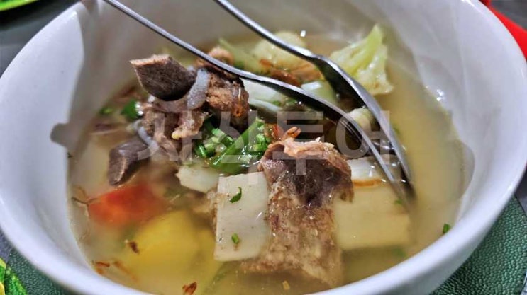  발리 짐브라나 갈비탕 맛집 Warung Sri